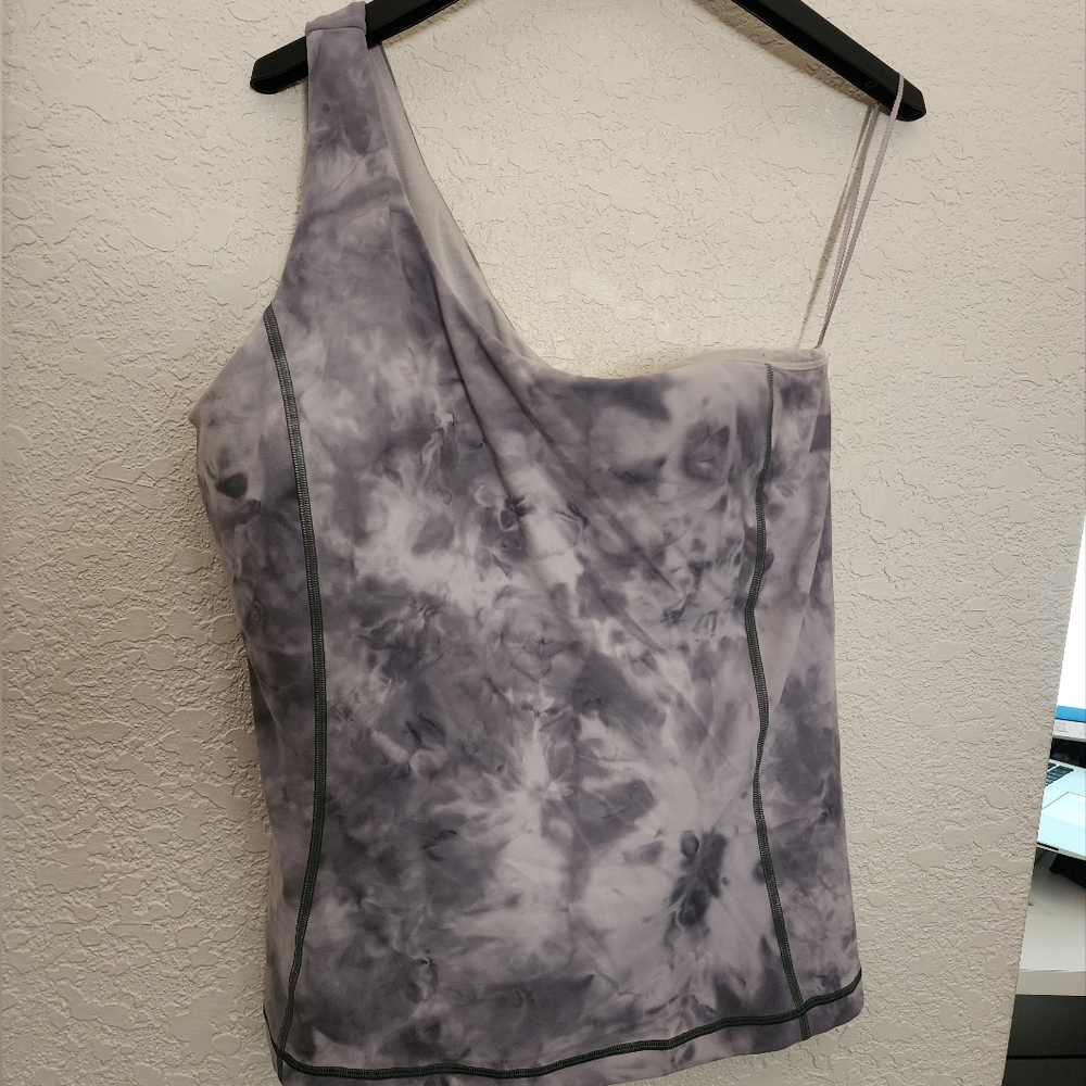 Lululemon Cold Shoulder Tank